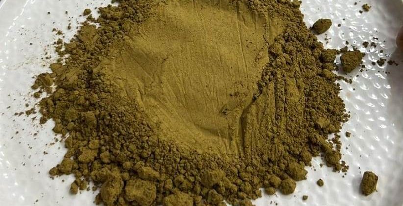 Top brown henna powder brand in Mubarak Al-Kabeer city